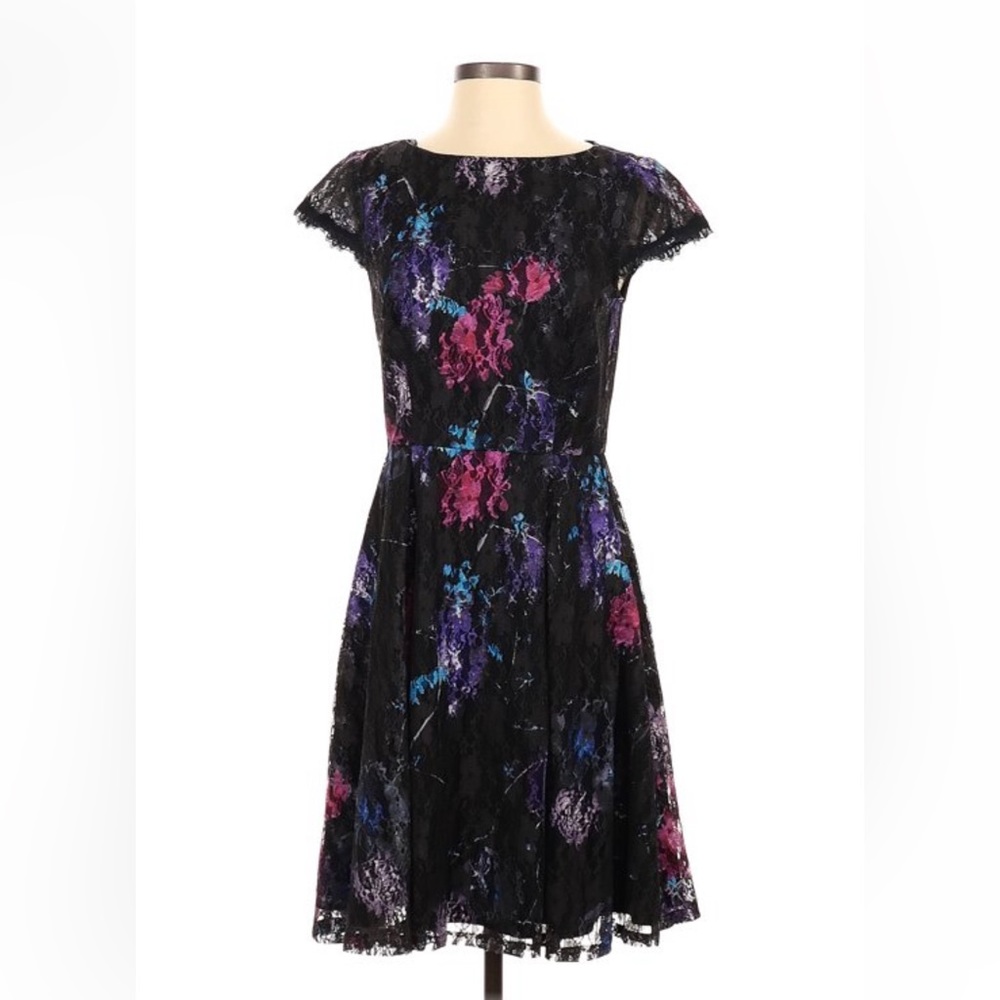 Ivy & Blu Women's Size 4 Casual Dress